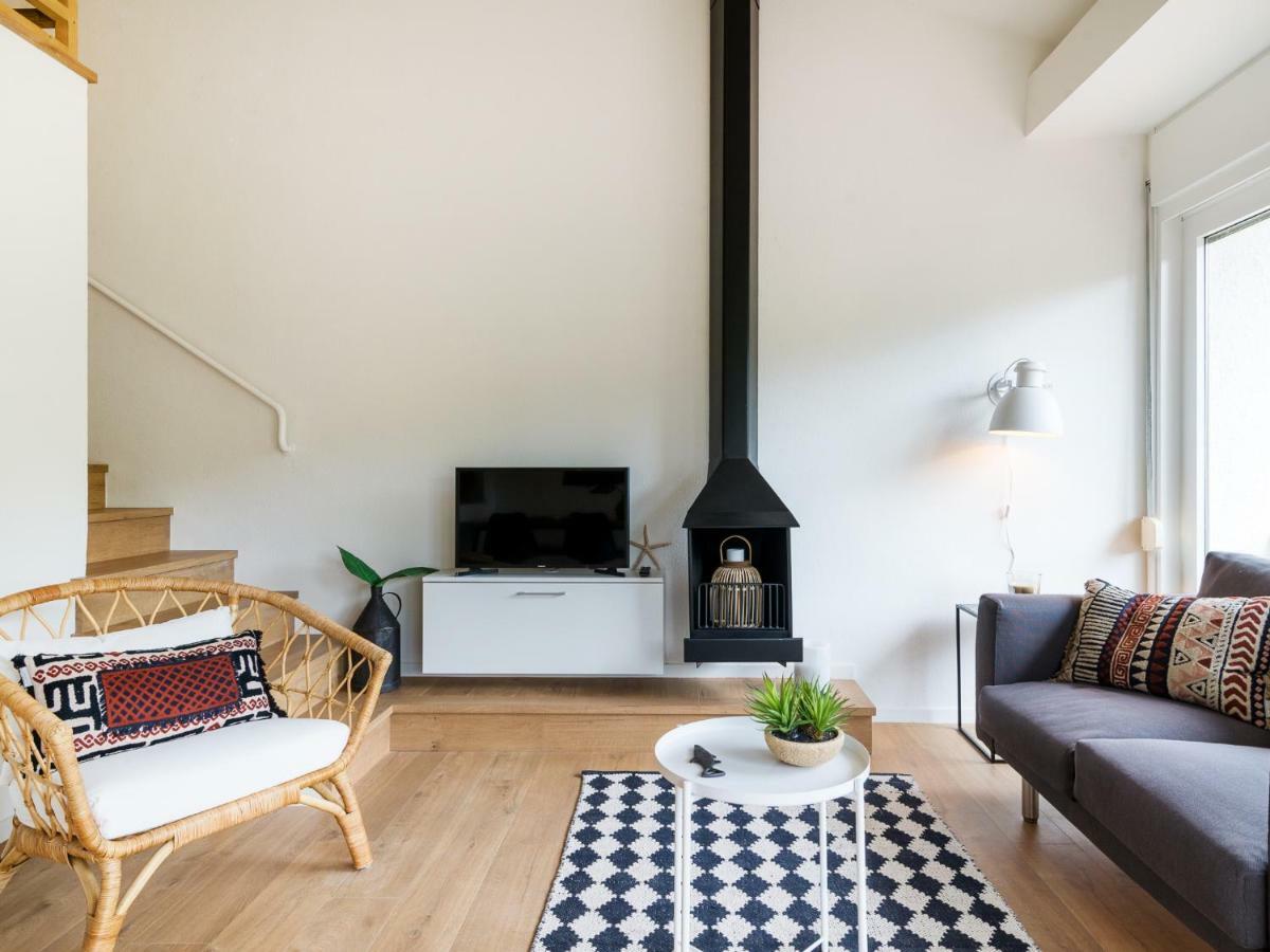 ベグールLa Vie En Rouge Sa Riera Duplex, Private Parkingアパートメント エクステリア 写真