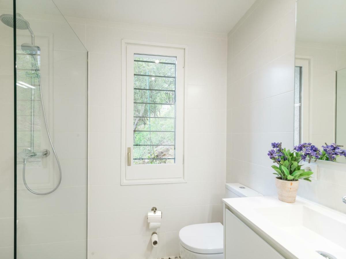 ベグールLa Vie En Rouge Sa Riera Duplex, Private Parkingアパートメント エクステリア 写真